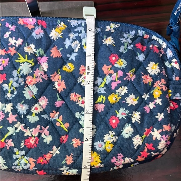Vera Bradley Floral Quilted Women's Cosmetics Case - Picture 7 of 9